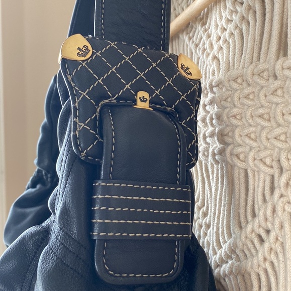 Juicy Couture quilted black shoulder hand bag with wide strap & inner po… - Picture 9 of 13